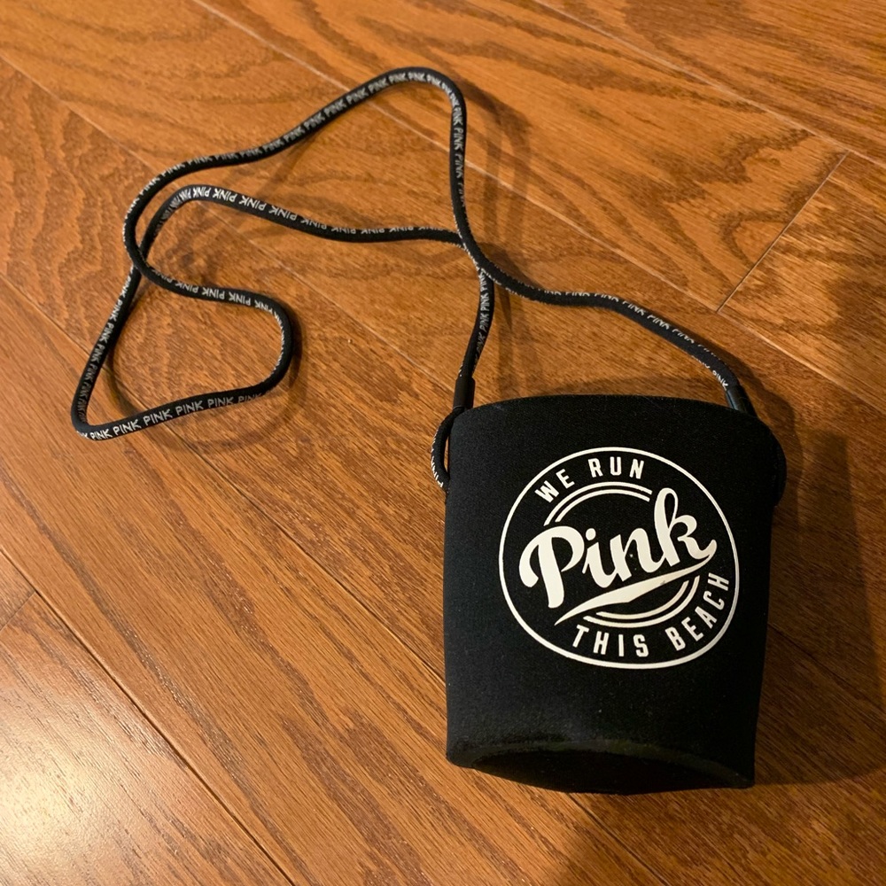 Victoria’s Secret Pink we run this beach, can coozie necklace